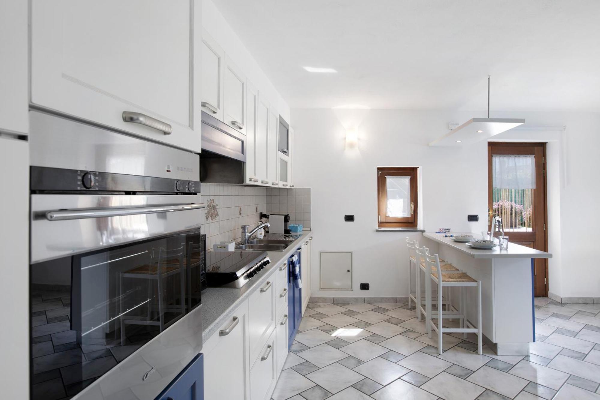 Casa Sabrina - Appartamento Blu Aosta Ngoại thất bức ảnh